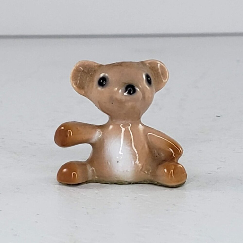 Hagen Renaker ? Teddy Bear Miniature Figurine White Chest Variation